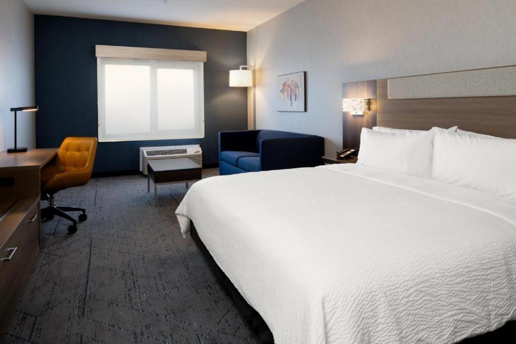 Holiday Inn Express & Suites Albany Airport Area - Latham, An Ihg Hotel Экстерьер фото